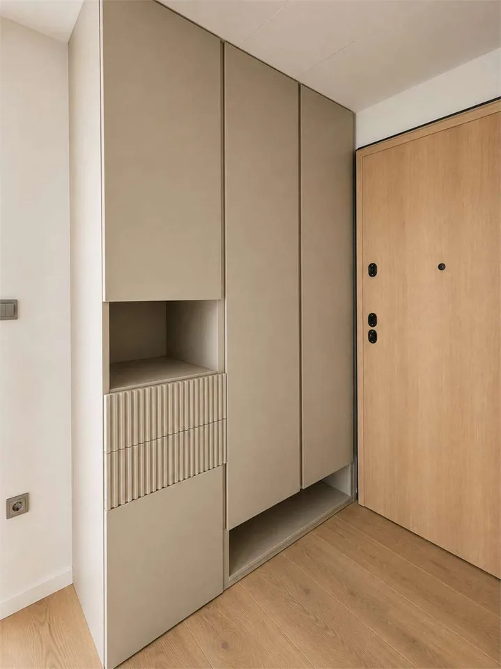 AMPIO 5.5 LOCALI AL PIANO ALTO CON VISTA LAGO – foto 13 di 13
