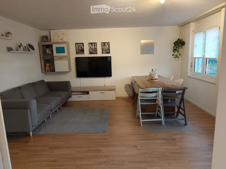 4.5 Zimmerwohnung im Erdgeschoss mit Terasse – Foto 2 von 5