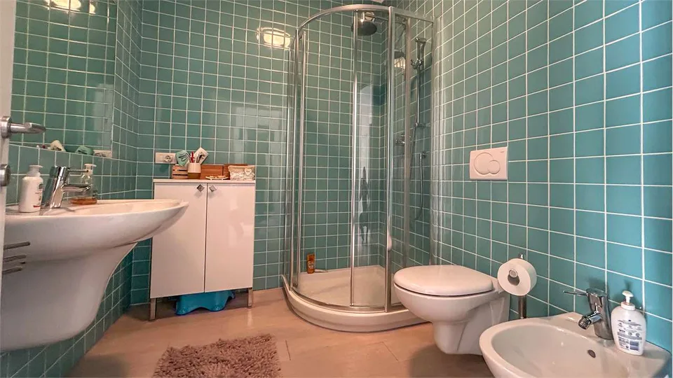 GRAZIOSO APPARTAMENTO 2,5 LOCALI CON VISTA LAGO – foto 8 di 10