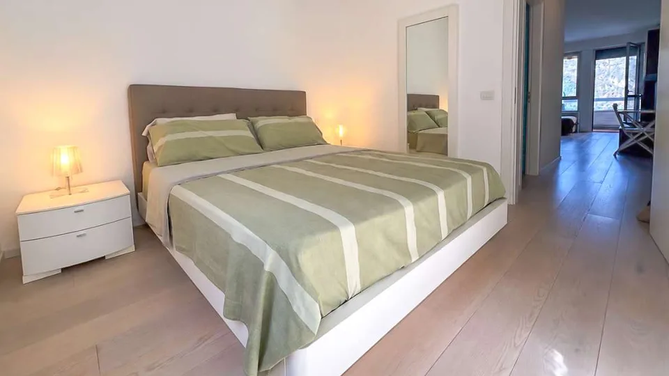 GRAZIOSO APPARTAMENTO 2,5 LOCALI CON VISTA LAGO – foto 7 di 10