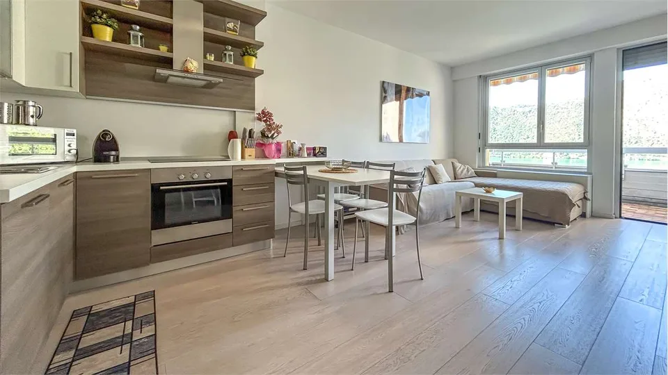 GRAZIOSO APPARTAMENTO 2,5 LOCALI CON VISTA LAGO – foto 6 di 10
