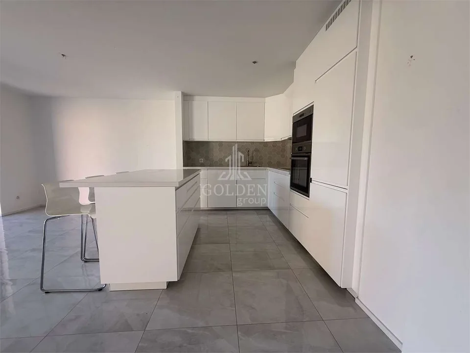 3,5 Zimmer Wohnung renoviert mit großem Außenbereich – Foto 4 von 13