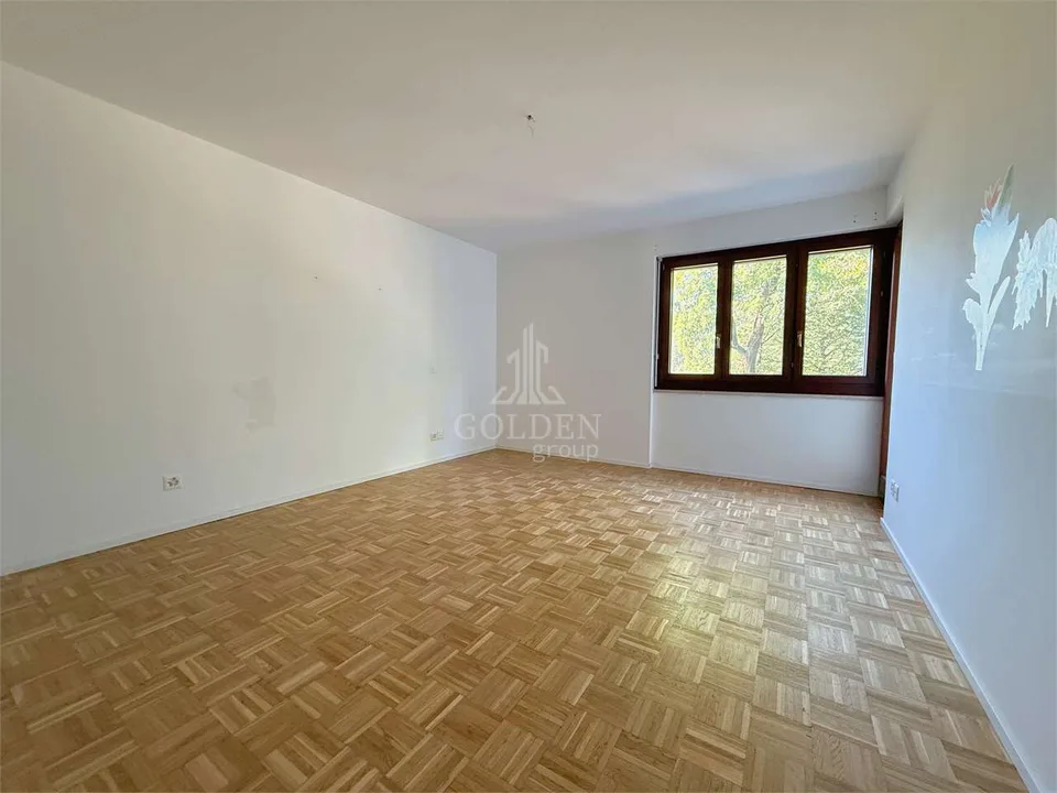 3,5 Zimmer Wohnung renoviert mit großem Außenbereich – Foto 7 von 13