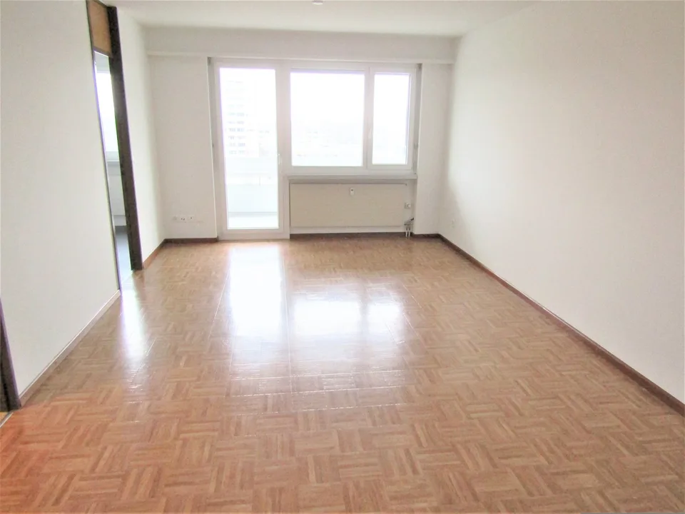 Alterswohnungen Muttenz, 1.5-Zimmer-Wohnung mit Balkon und Lift – Foto 2 von 5
