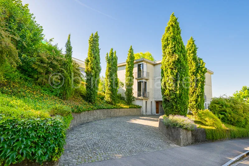 Haus Alder: Repräsentative Liegenschaft an begehrter Wohn- und Aussichtslage – Foto 2 von 14