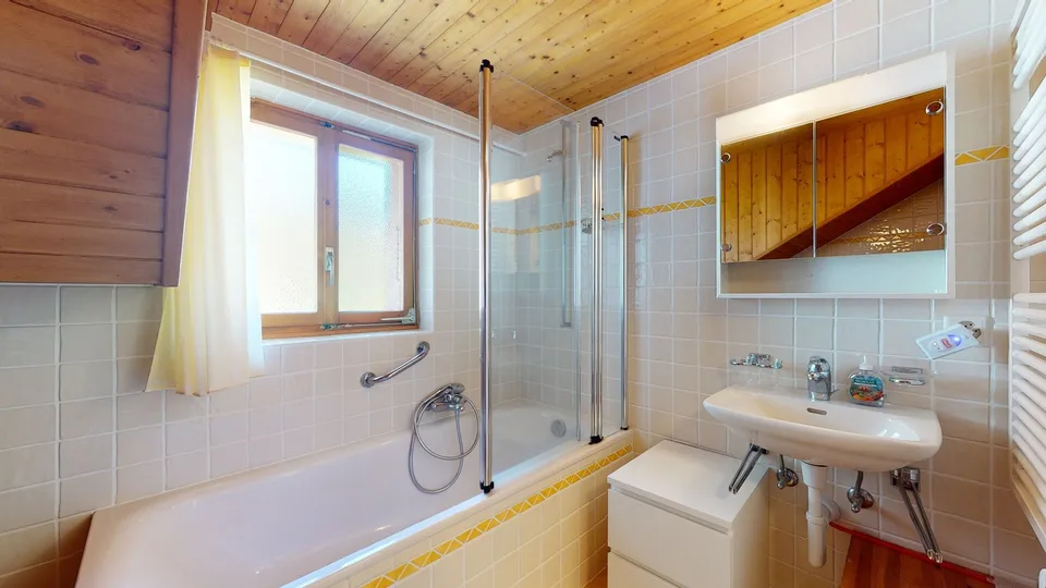 In season - Splendid chalet, surrounded by greenery, in the Marécottes – photo 13 of 17