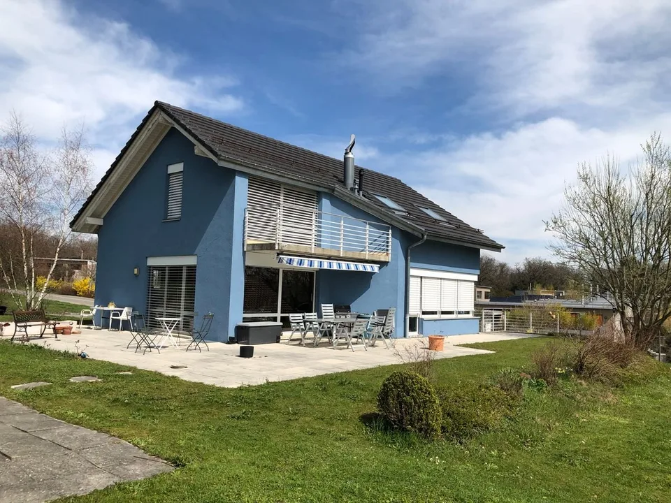 Grande Maison familiale 5.5 pièces à La Sarraz – photo 2 sur 9