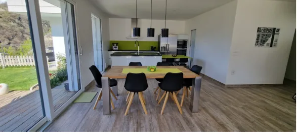 St-Léonard - moderne Villa mit 7.5 Zimmern und Swimmingpool – Foto 9 von 12