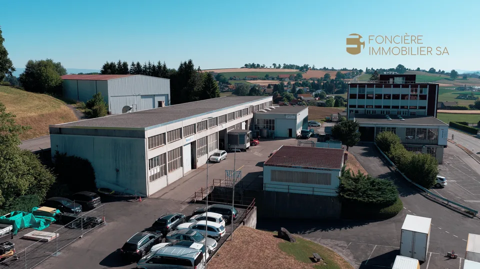For Sale - Artisanal, Industrial and Administrative Building in Schmitten – photo 2 of 4