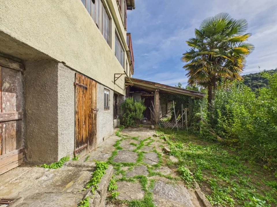 Einfamilienhaus mit hellem Wintergarten, Parkplatz und kleiner privater Grünfläche – Foto 15 von 17