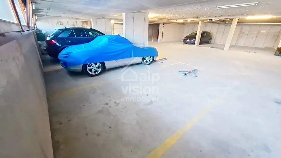 Seltene Gelegenheit: Überdachter Parkplatz im Zentrum von Veysonnaz – Foto 2 von 8