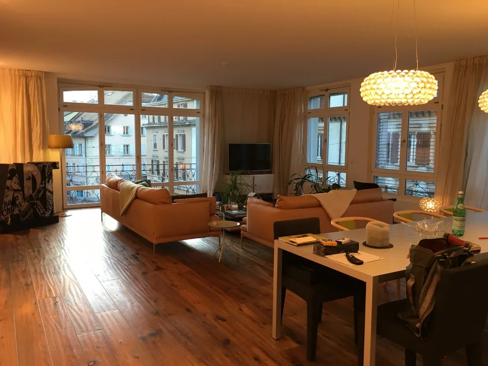 Vevey - rue du Collège 1 - appartamento di 6.5 locali al 1° piano – foto 3 di 9