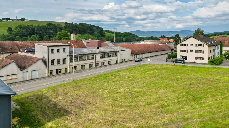 In gemischter Zone, Baugrundstück von 1'749 m² in Courfaivre – Seltene Gelegenheit! – Foto 7 von 13