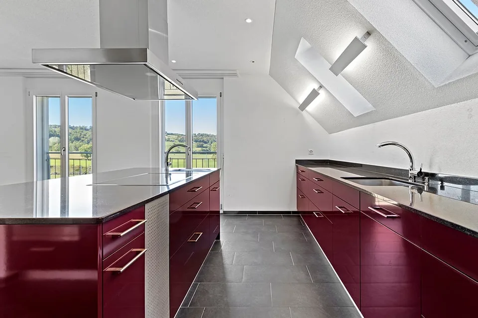 Reserviert: Grosszügige 5.5-Zimmer-Maisonette-Wohnung mit Weitsicht – Foto 2 von 7