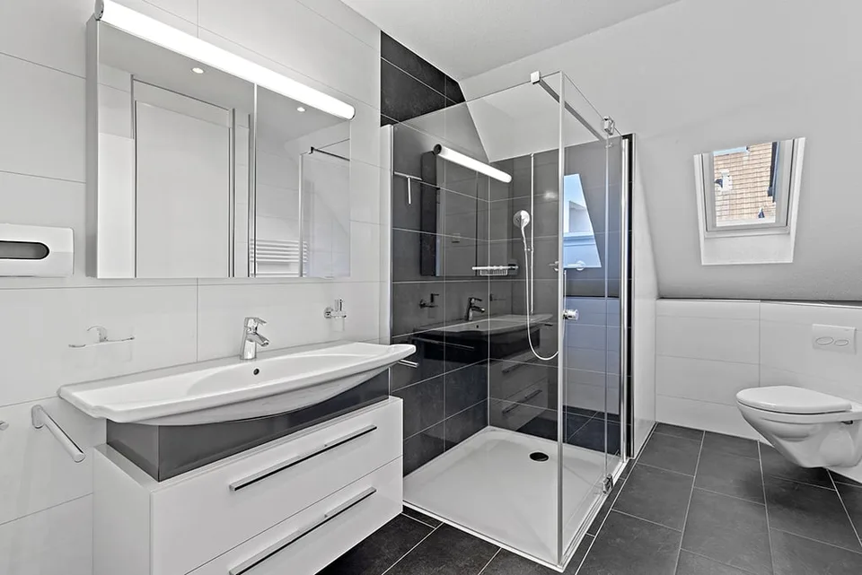 Reserviert: Grosszügige 5.5-Zimmer-Maisonette-Wohnung mit Weitsicht – Foto 5 von 7