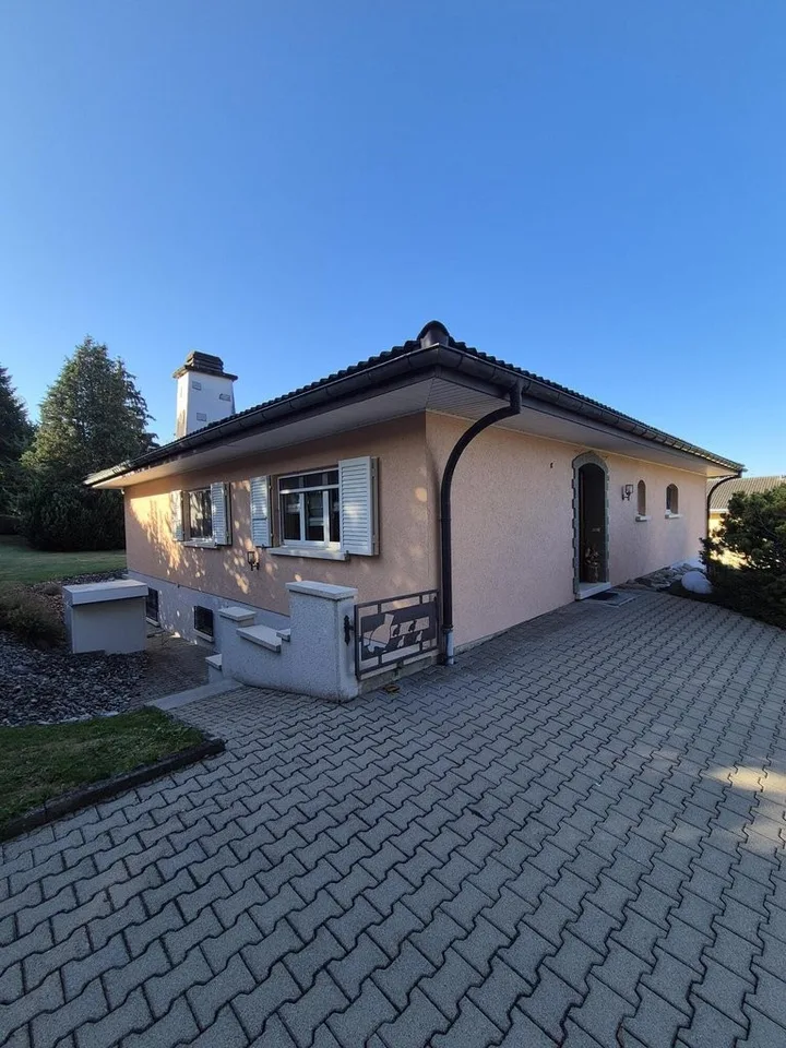EPENDES (DE) - Einzelvilla mit großem Garten – Foto 2 von 12