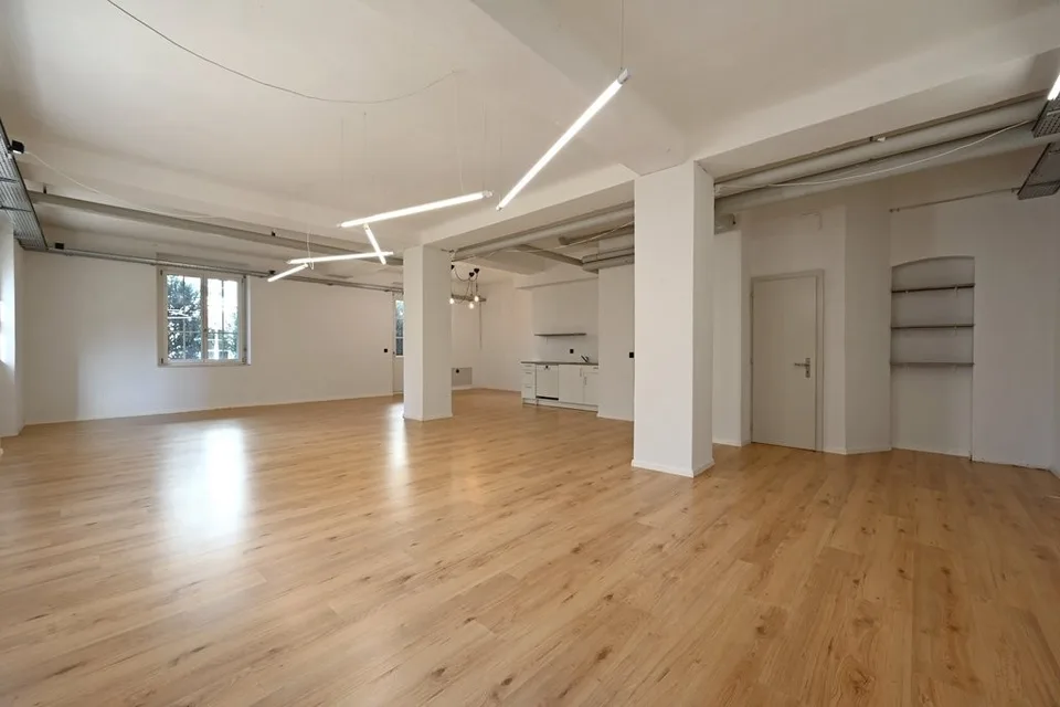 Gewerberaum inkl. Garage und eigenem Vorplatz zu vermieten – Foto 4 von 12