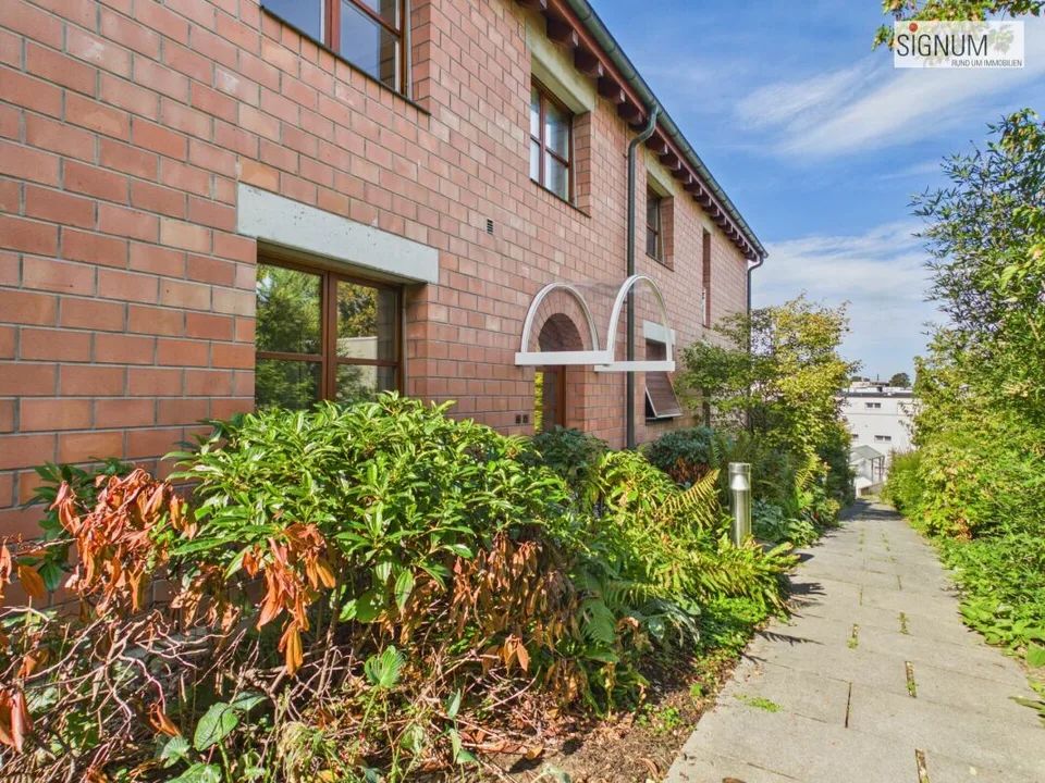 Casa unifamiliare ristrutturata, adatta alle famiglie con giardino a Binningen – foto 18 di 18