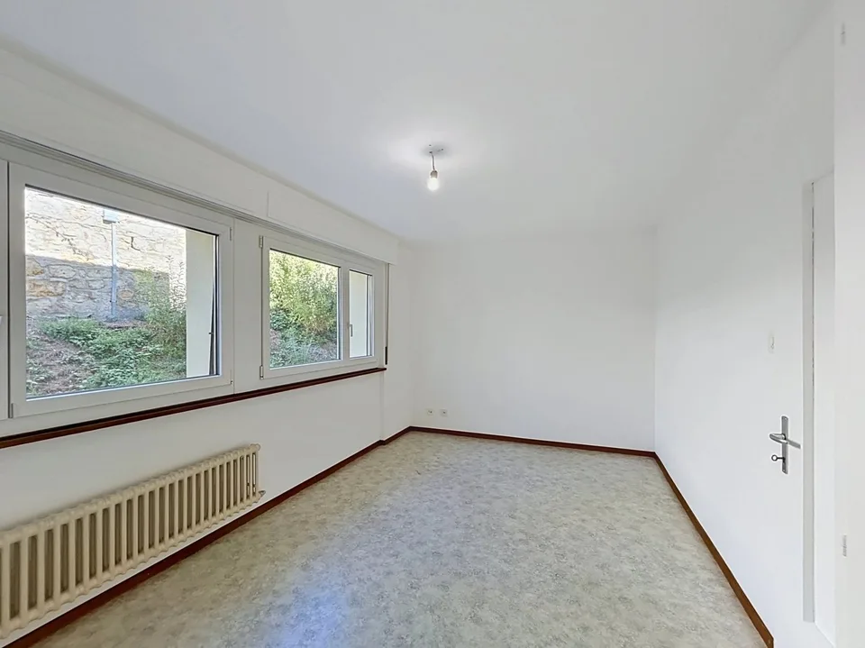 Appartamento luminoso di 3.5 locali con balcone e vista a Neuchâtel – foto 5 di 9