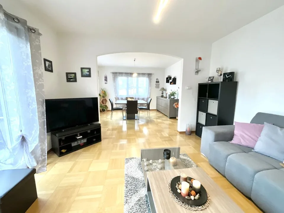 Wohnung 3,5 Zimmer mit 80 m² und Balkon – Foto 4 von 9