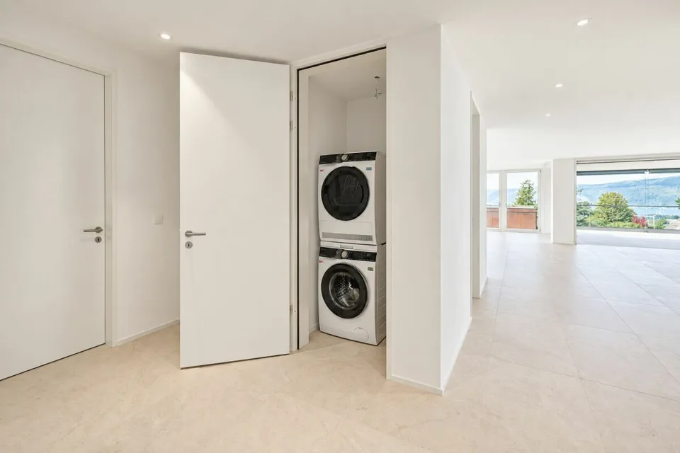 Exklusives Wohnen mit Seesicht - grosszügige 4.5-Zimmerwohnung – Foto 6 von 18