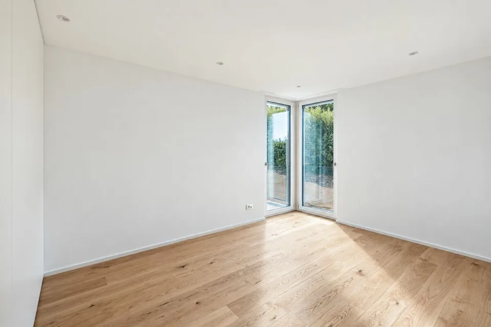 Exklusives Wohnen mit Seesicht - grosszügige 4.5-Zimmerwohnung – Foto 13 von 18