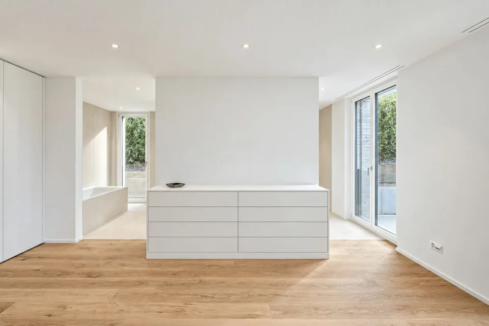 Exklusives Wohnen mit Seesicht - grosszügige 4.5-Zimmerwohnung – Foto 9 von 18