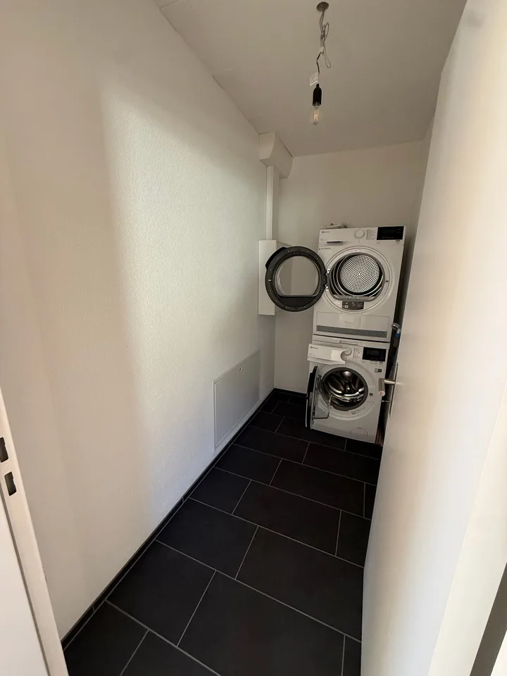 Moderne 2.5-Zimmer-Wohnung mit Bergblick in Rebstein – Foto 6 von 10