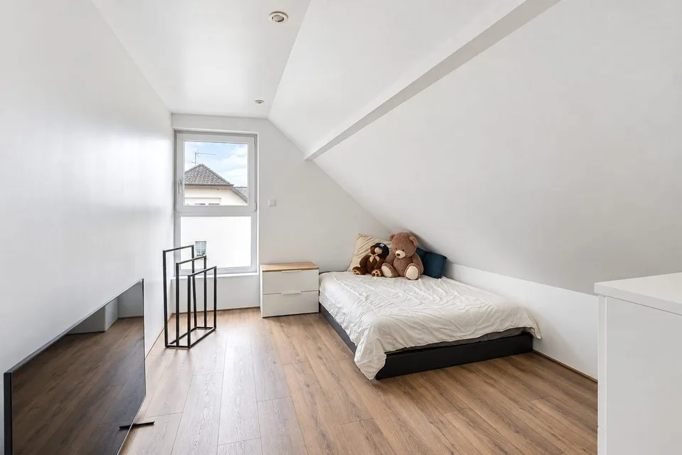 Einfamilienhaus mit 5 Zimmern in Kembs – Zu verkaufen – Foto 12 von 28