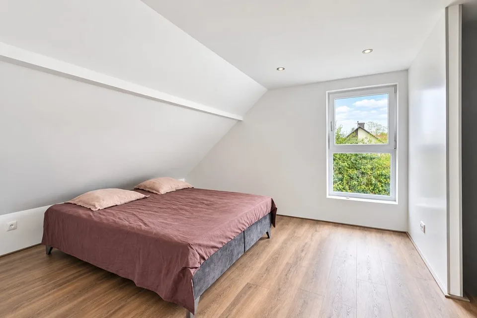 Einfamilienhaus mit 5 Zimmern in Kembs – Zu verkaufen – Foto 9 von 28