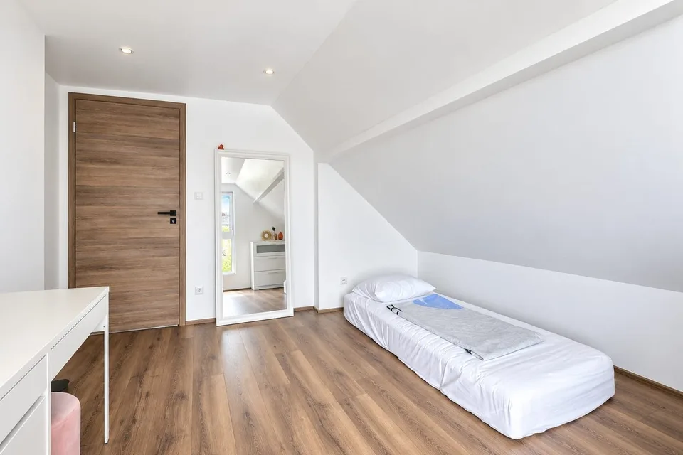 Einfamilienhaus mit 5 Zimmern in Kembs – Zu verkaufen – Foto 14 von 28