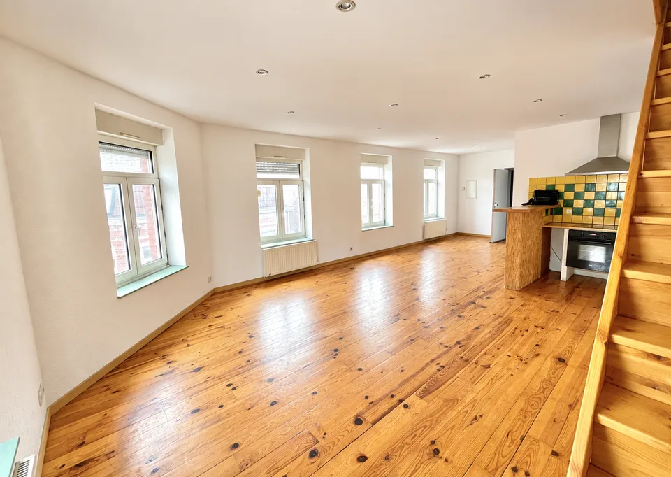 Lille Wazemmes – Großes T2-Duplex mit kommerzieller Gelegenheit – Foto 2 von 8