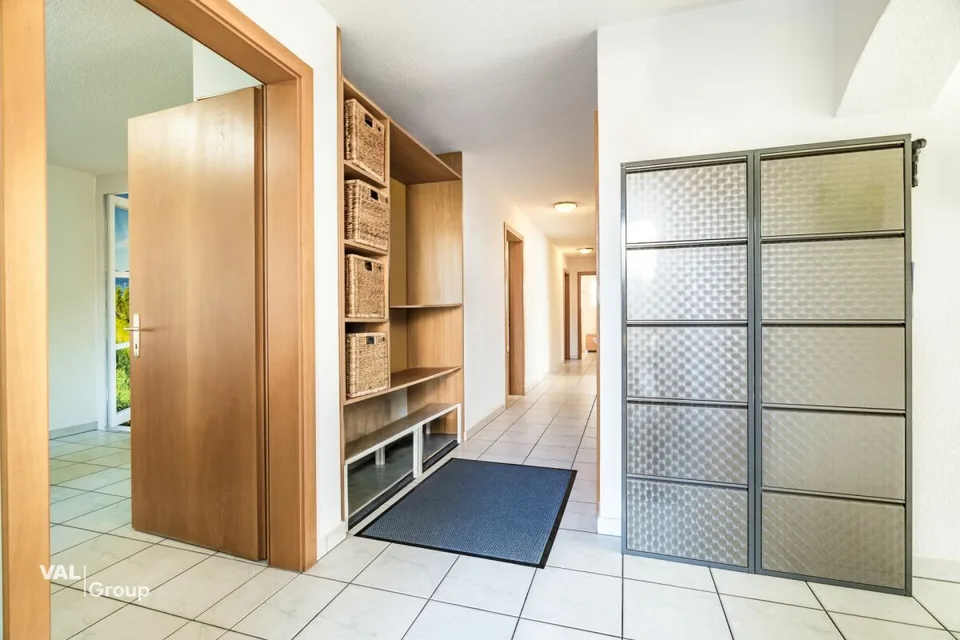 Tanto spazio per vivere: Appartamento con grande terrazza e privacy – foto 11 di 23