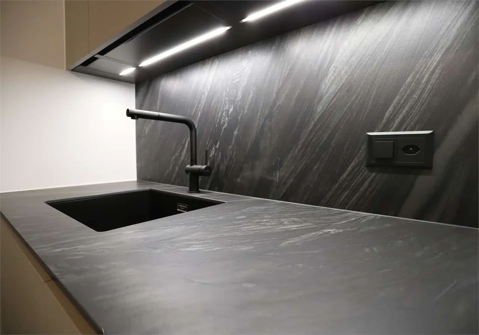 NEUE ZWEIZIMMERWOHNUNG ZU VERMIETEN - SORENGO TASSINO – Foto 5 von 12