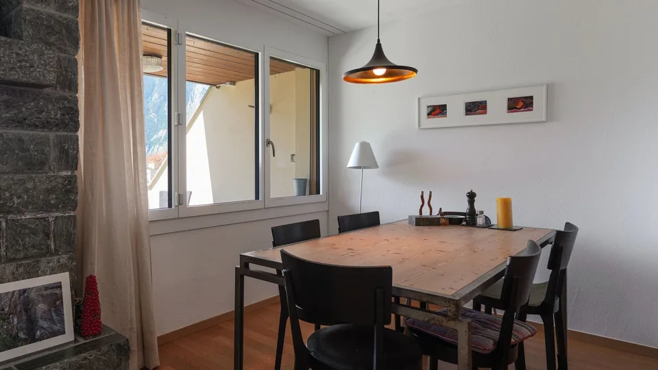 Schöne 5.5-Zimmer-Wohnung im obersten Stock an zentraler Lage in Chur – Foto 6 von 9