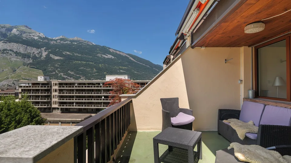 Schöne 5.5-Zimmer-Wohnung im obersten Stock an zentraler Lage in Chur – Foto 8 von 9