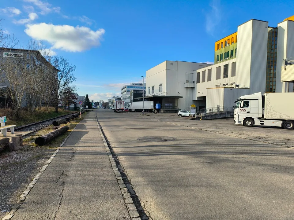 Produktions-, Lager- und Gewerbeflächen in Kloten – verfügbar ab Oktober 2027 – Foto 11 von 11