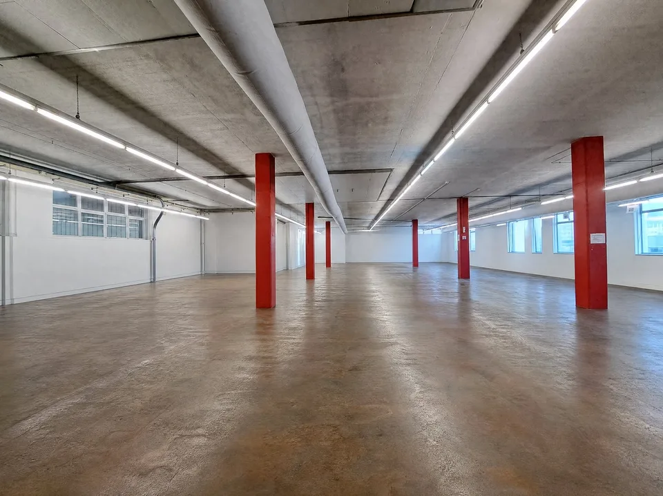 Spazi di produzione, magazzino e commerciali a Kloten – disponibili da ottobre 2027 – foto 5 di 11