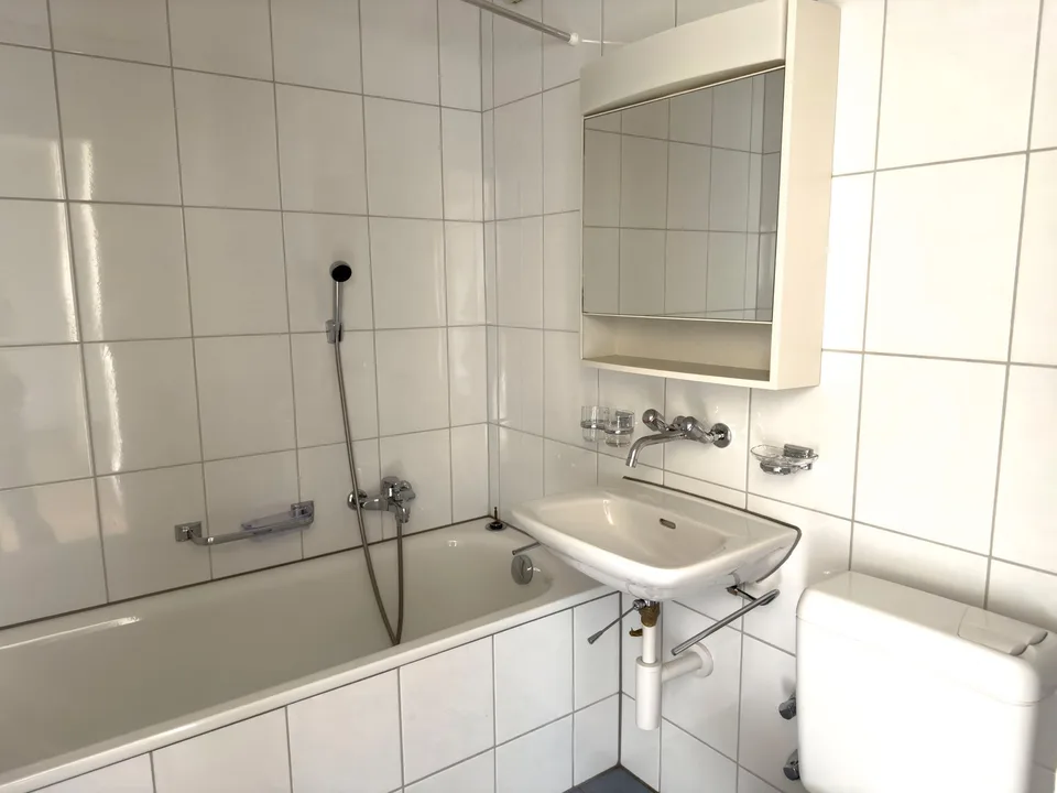 2 Zimmerwohnung im Herzen von Biel – photo 6 of 6