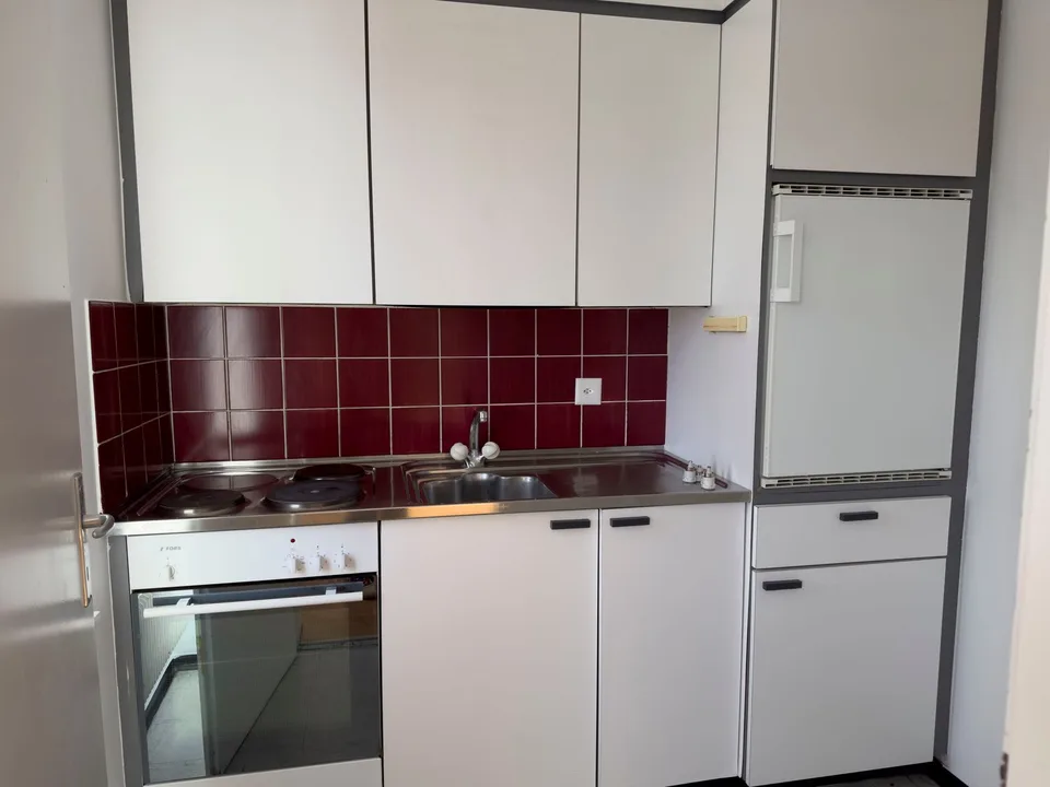 2 Zimmerwohnung im Herzen von Biel – photo 5 of 6