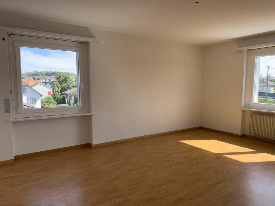 2 Zimmerwohnung im Herzen von Biel – photo 2 of 6