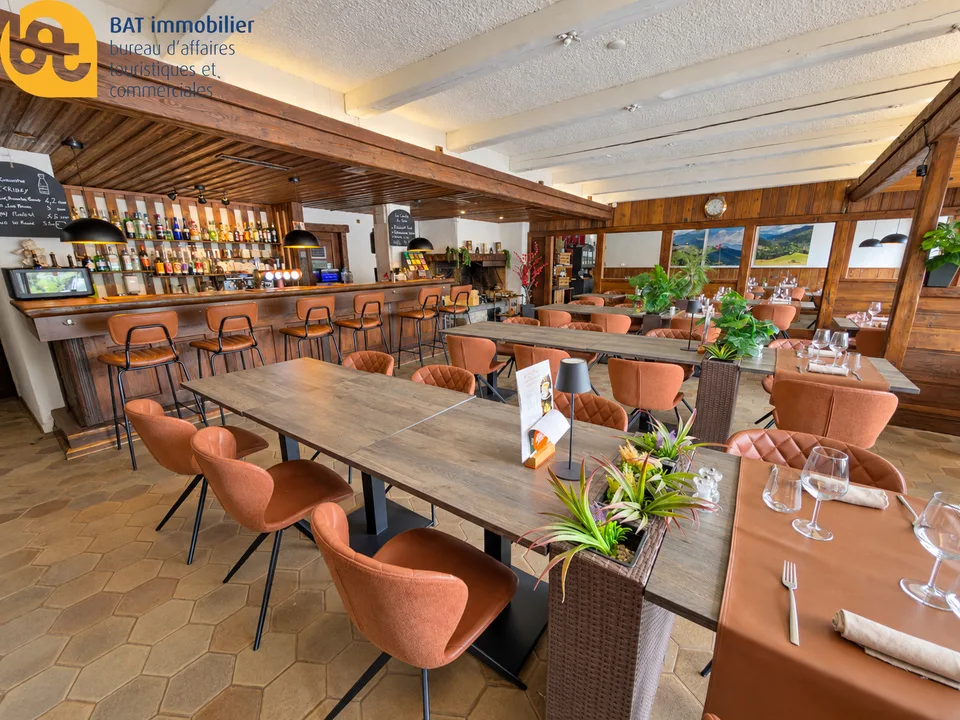 Café-Restaurant Le Margueron - Zentrale Lage in Vercorin – Foto 3 von 13
