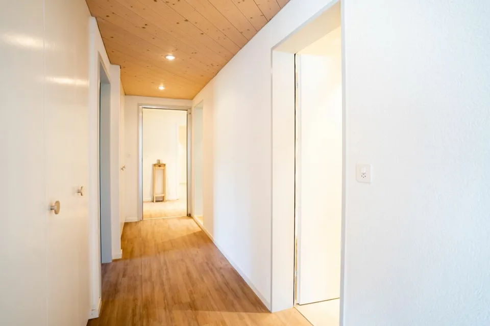 Appartamento terrazza unico di 4,5 stanze in posizione collinare soleggiata – foto 12 di 21
