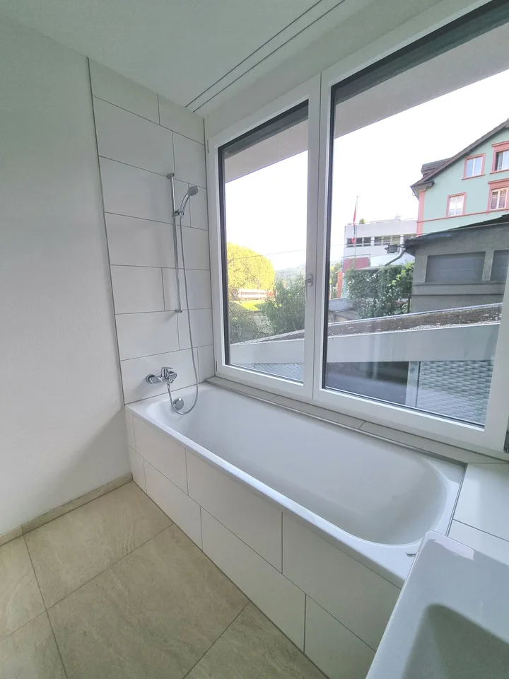 lichtdurchflutete 2.5 Zimmerwohnung zu vermieten – Foto 6 von 10