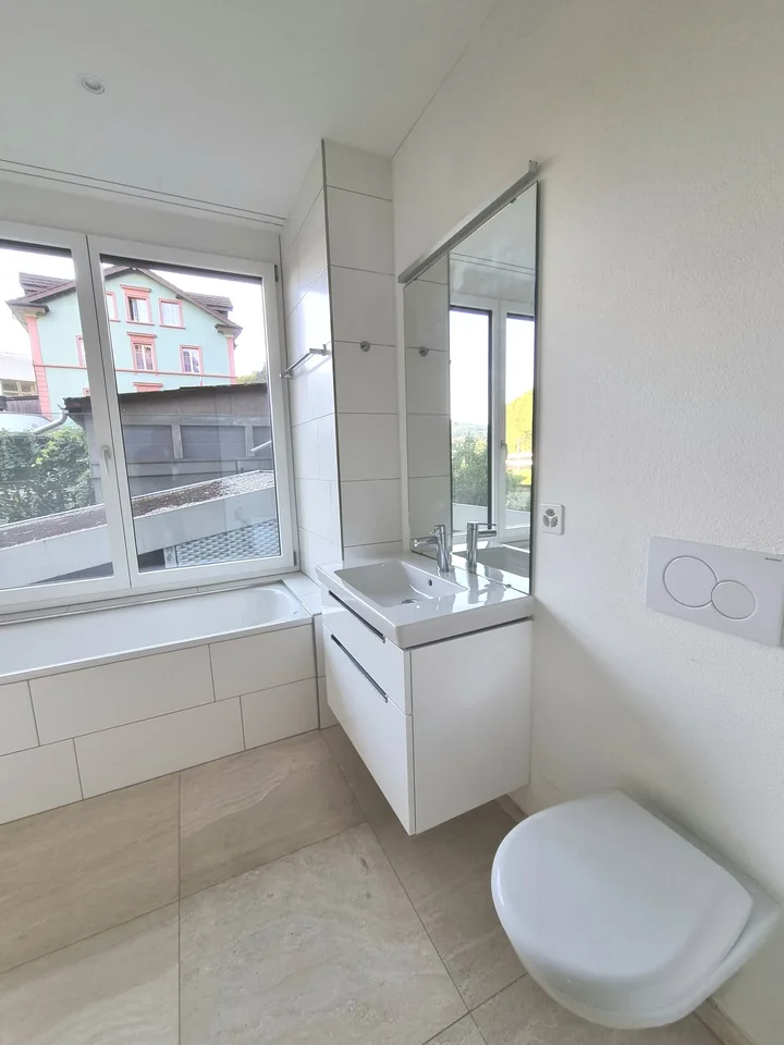 lichtdurchflutete 2.5 Zimmerwohnung zu vermieten – Foto 5 von 10