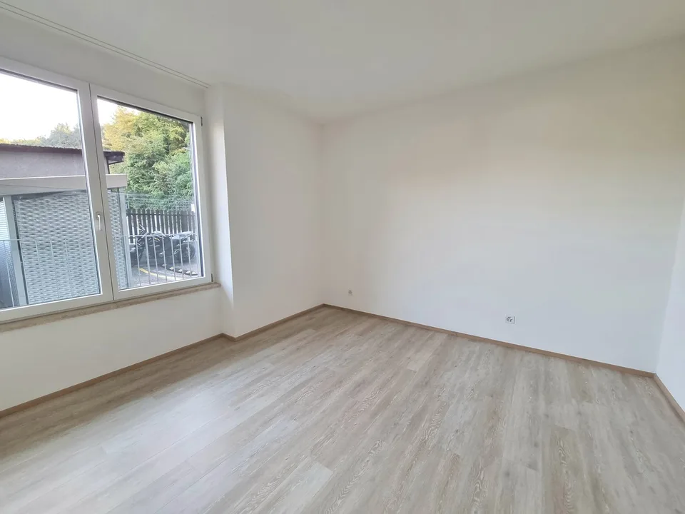 lichtdurchflutete 2.5 Zimmerwohnung zu vermieten – Foto 9 von 10