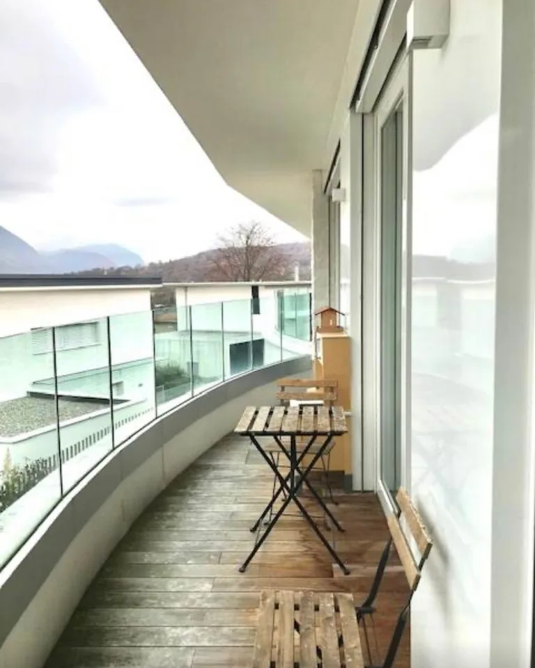 Villa jumelée exclusive de haut standing avec jardin – photo 10 sur 13