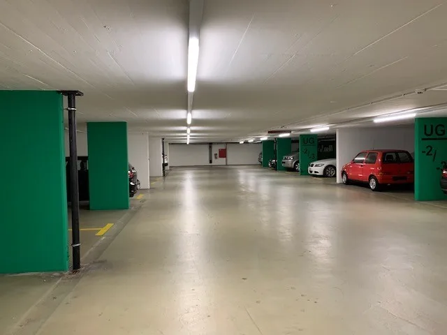 Einstellhallenplatz an zentraler Lage in Basel zu vermieten – Foto 3 von 3