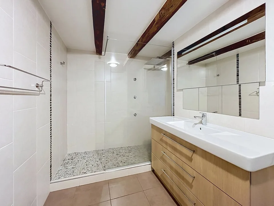 Charming attic apartment ? In the heart of Vieux Meyrin – photo 6 of 12