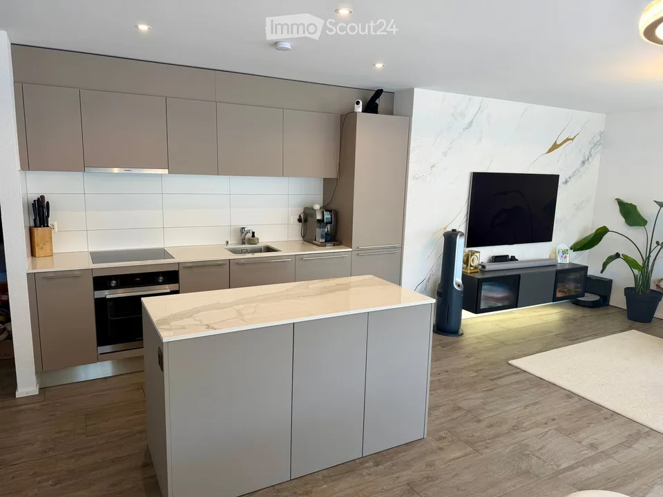 REMAUFENS – ÉLÉGANT 4,5 PIÈCES DE 113 M² AVEC TERRASSE DE 27 M² & PARK – photo 12 sur 15